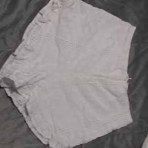 High waisted White w/ design Short's!!
